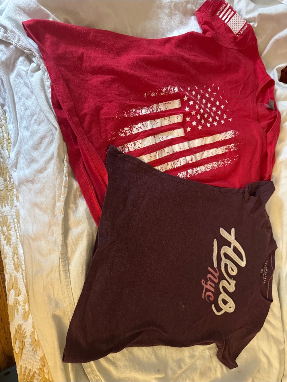Aeropostale Red and Dark Purple Graphic Short Sleeve Tees